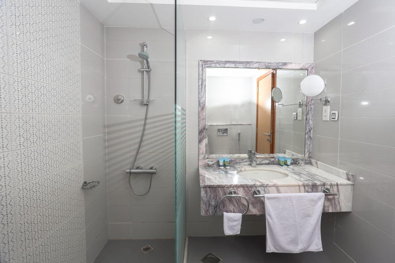 Al Azmy 116 Hotel Sharjah Exterior photo