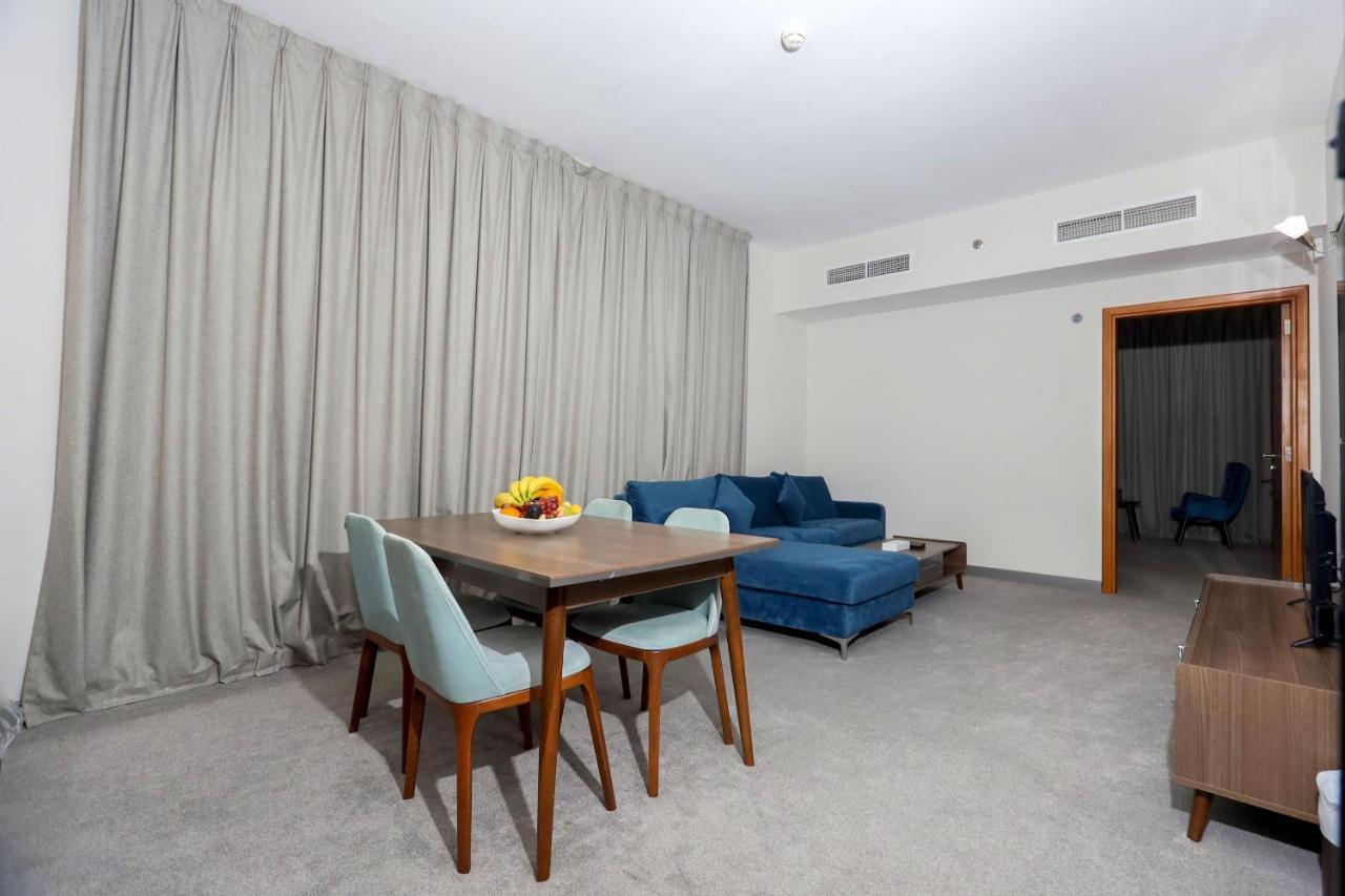 Al Azmy 116 Hotel Sharjah Exterior photo